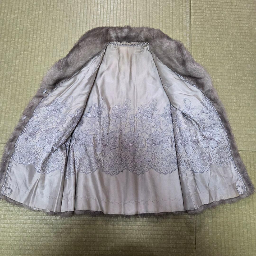 美品 グレージュ 裏地花柄 11号 サファイアミンク グレー系