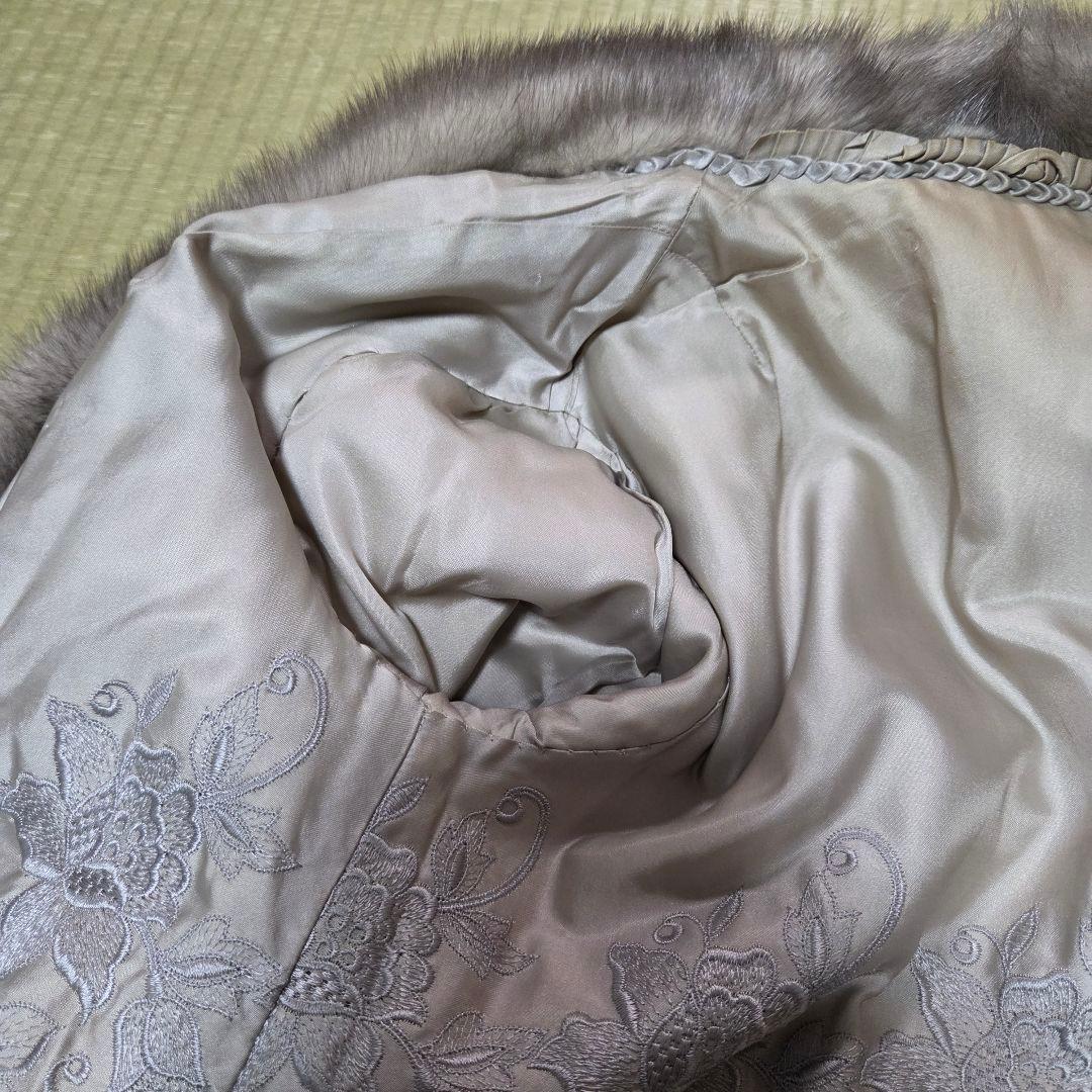 美品 グレージュ 裏地花柄 11号 サファイアミンク グレー系