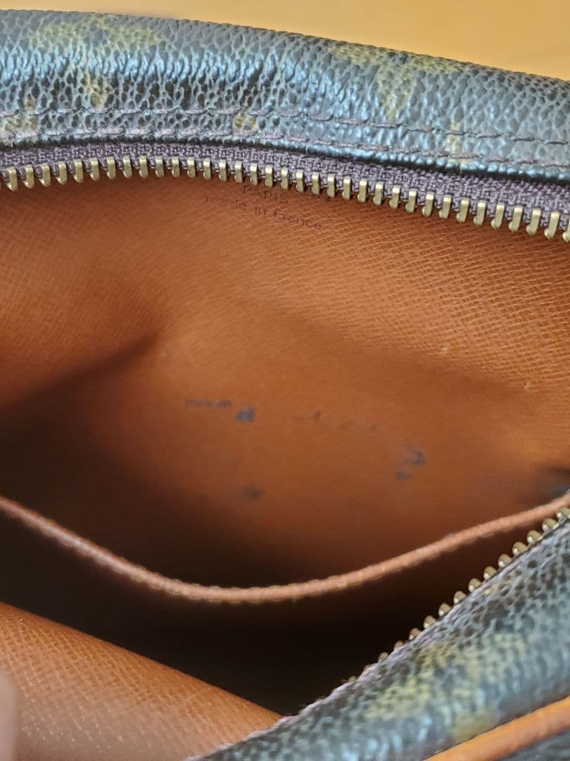 ルイヴィトン モノグラム アマゾン ショルダーバッグ