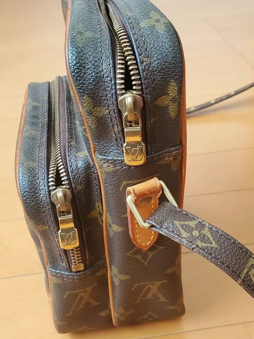 ルイヴィトン モノグラム アマゾン ショルダーバッグ
