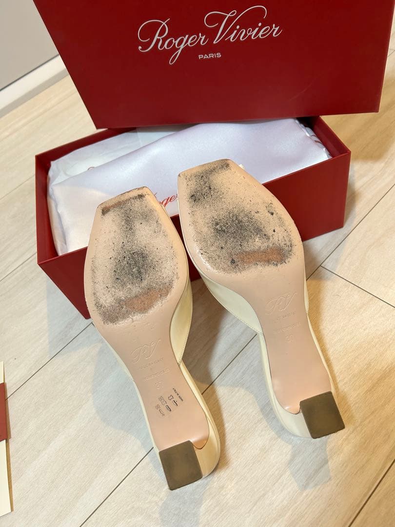 【美品】 ロジェヴィヴィエ　ミュール　37 アイボリー