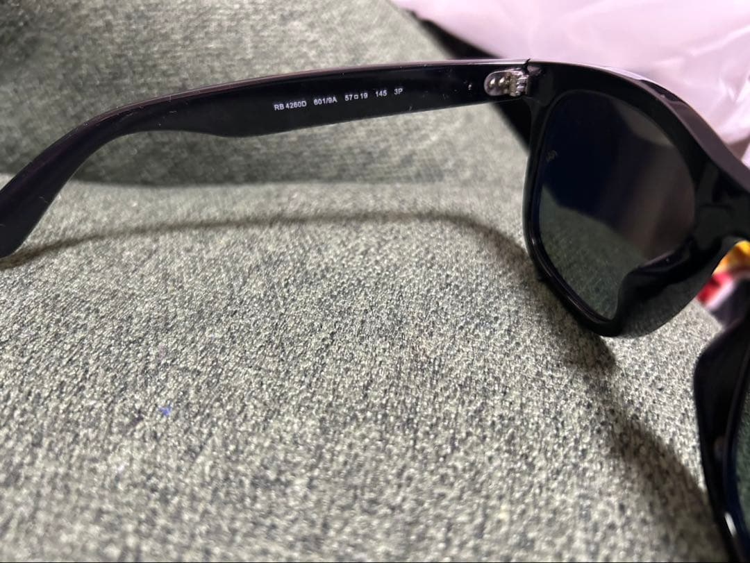 Ray-Ban サングラス　RB4260D 偏光レンズ