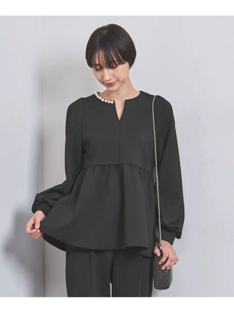 【新品】　UNITED ARROWS パールモチーフペプラムヴラウス