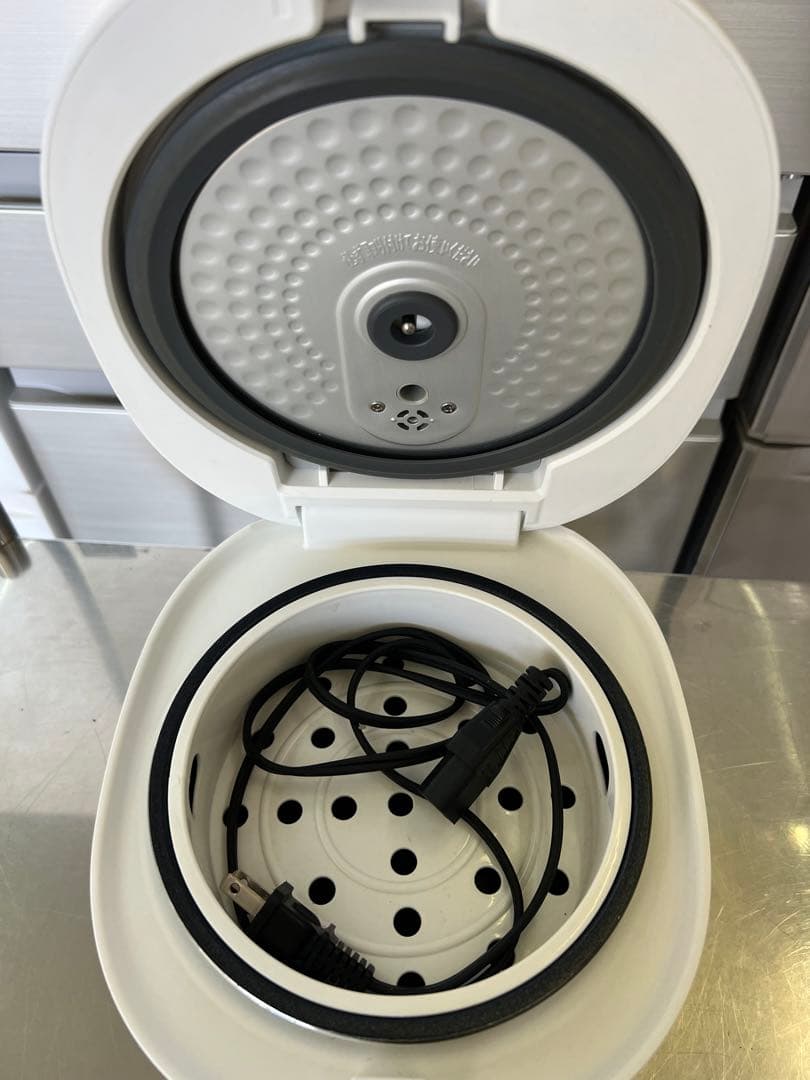 【高年式】2021年式 3合 0.54L ヤマダ 炊飯器 YRC-M05H1