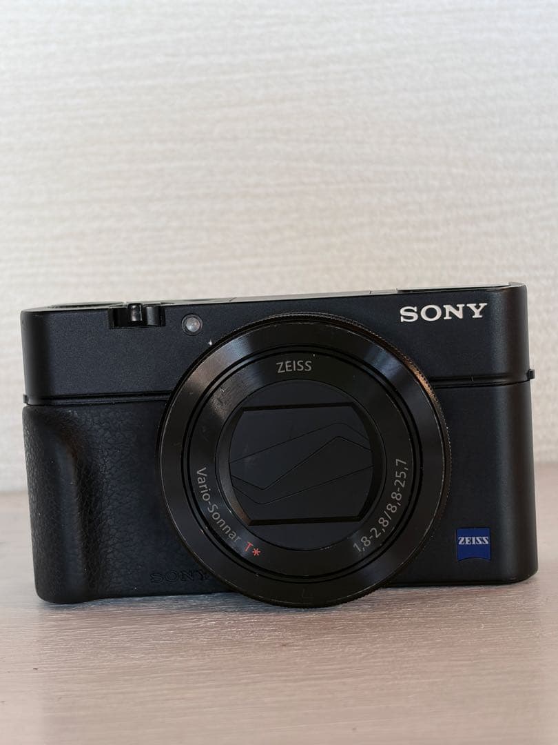 sony rx100Ⅲ コンデジ