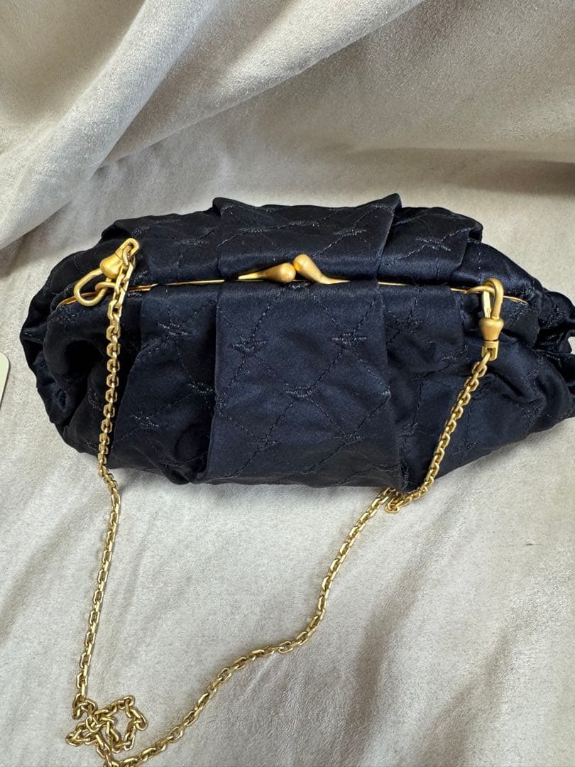 ボッティガ ヴェネタ Bottega Veneta ブラッククラッチバッグ