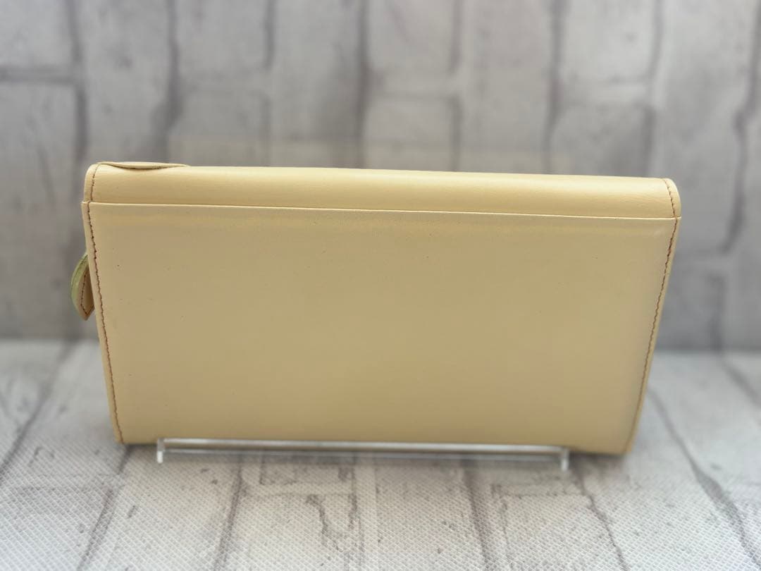 【新品未使用】キタムラ 長財布 花柄 ベージュ クリーム