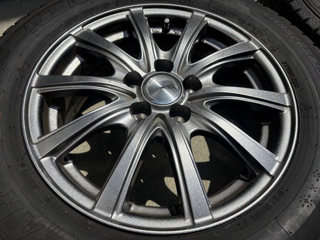 のっちさん専用【美品】プリウス　スタッドレスタイヤ2本 2023年製