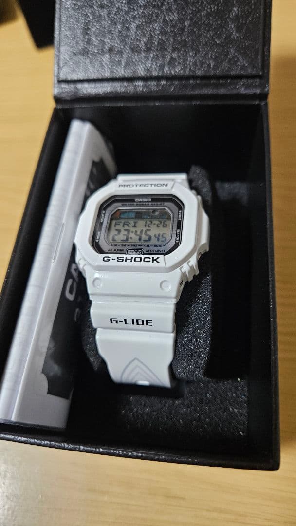 カシオ G-SHOCK G-LIDE GLX-5600-7JF ホワイト
