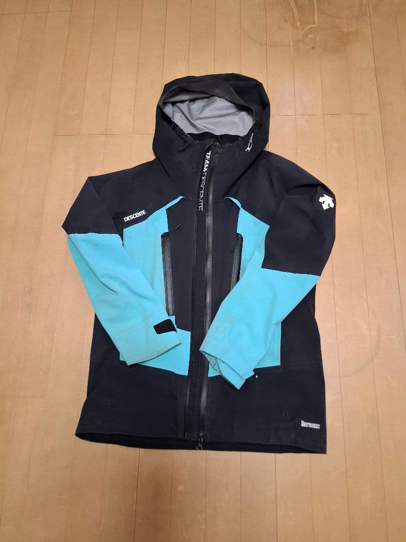 デサント(DESCENTE)スキーウェア選手用
