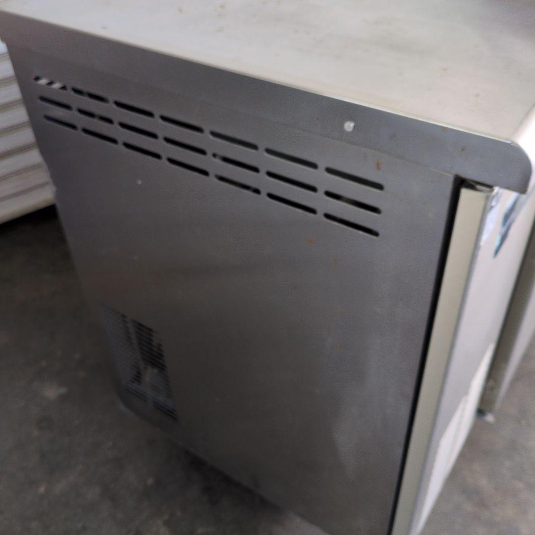 大和冷機　コールドテーブル　台下冷蔵庫　厨房