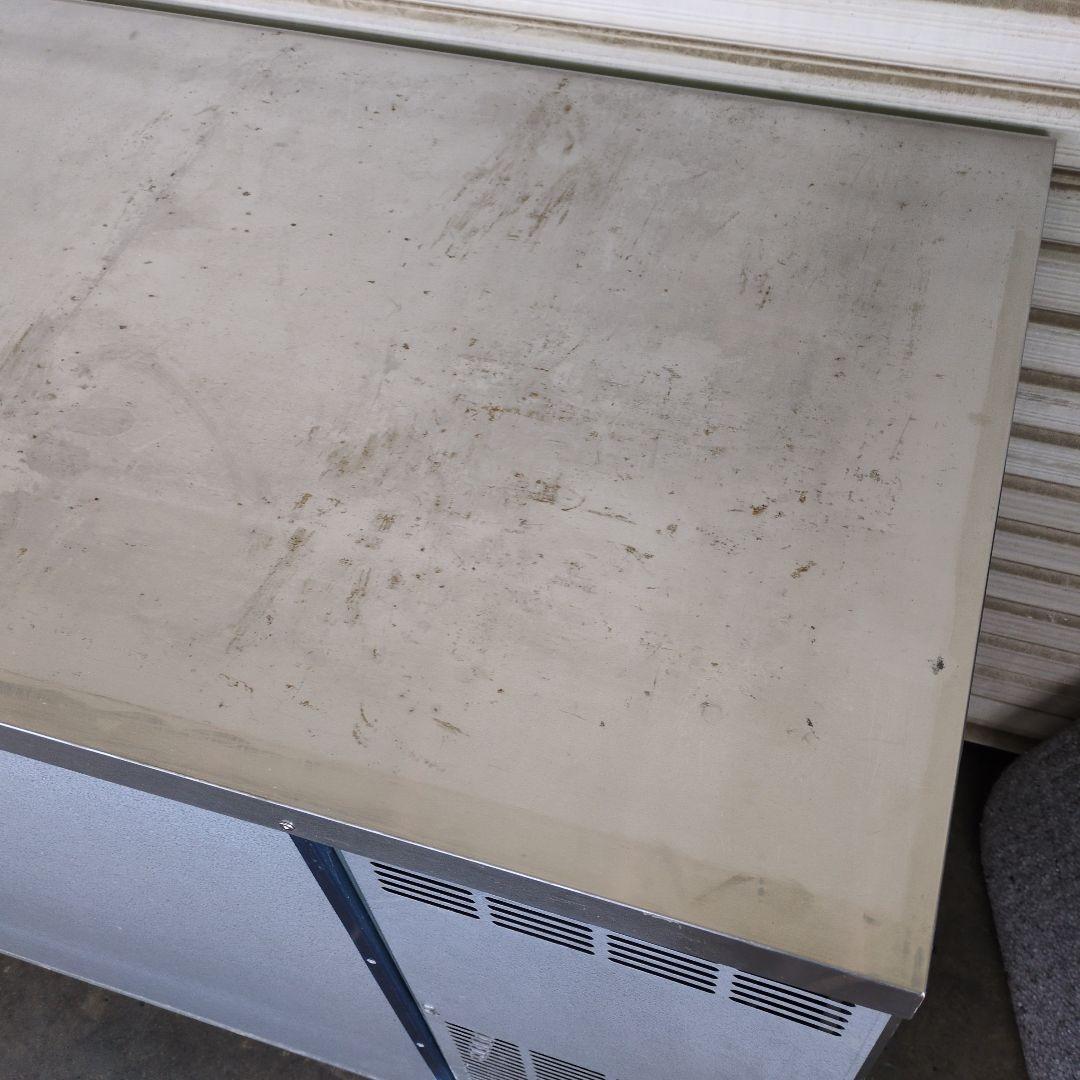 大和冷機　コールドテーブル　台下冷蔵庫　厨房