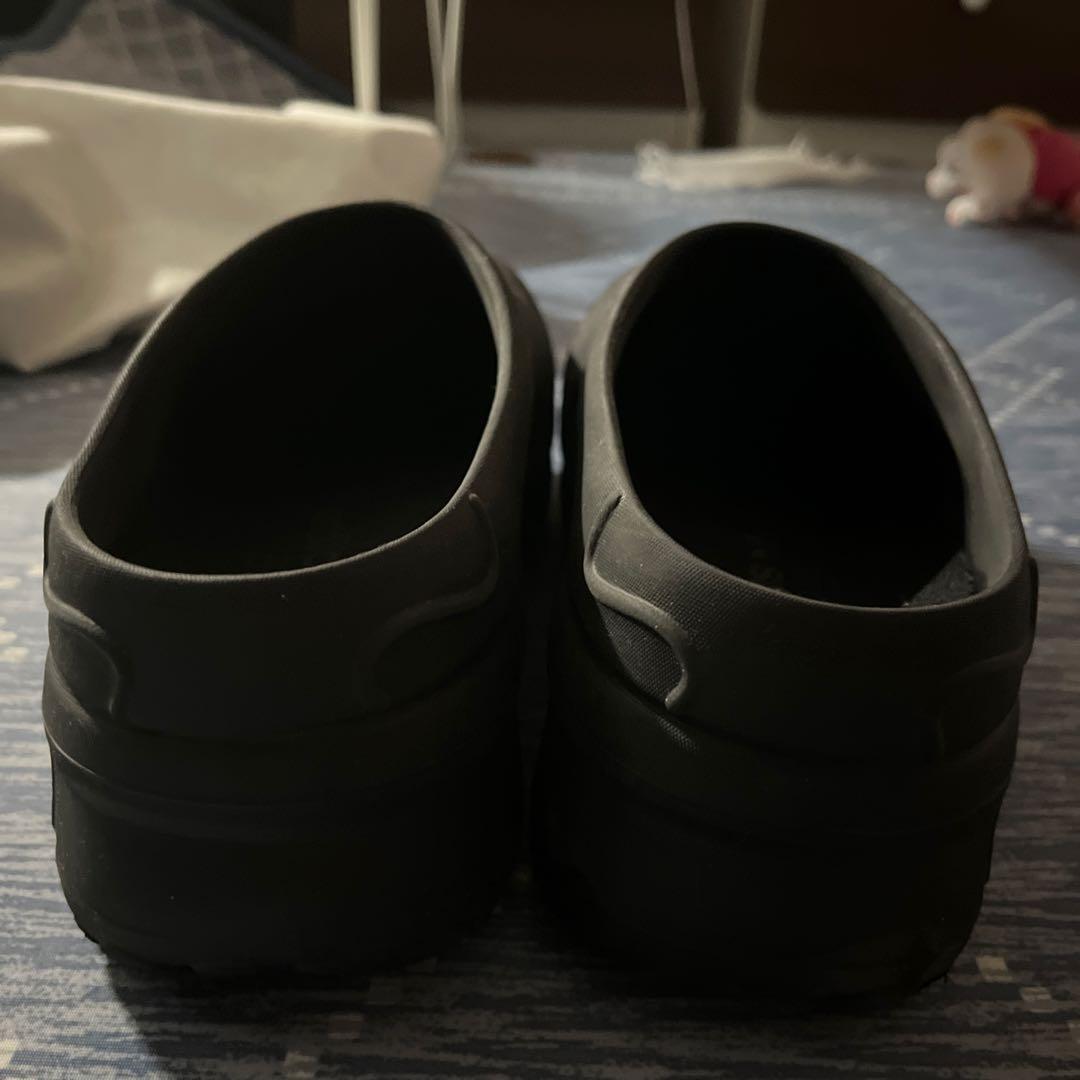 adidas ブラック スタンスミスミュール