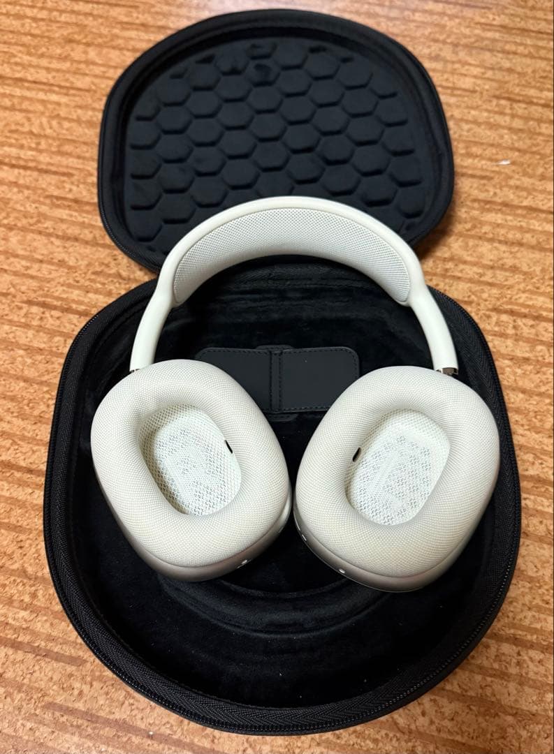 コ*コ様 Apple AirPods Max スターライト第二世代