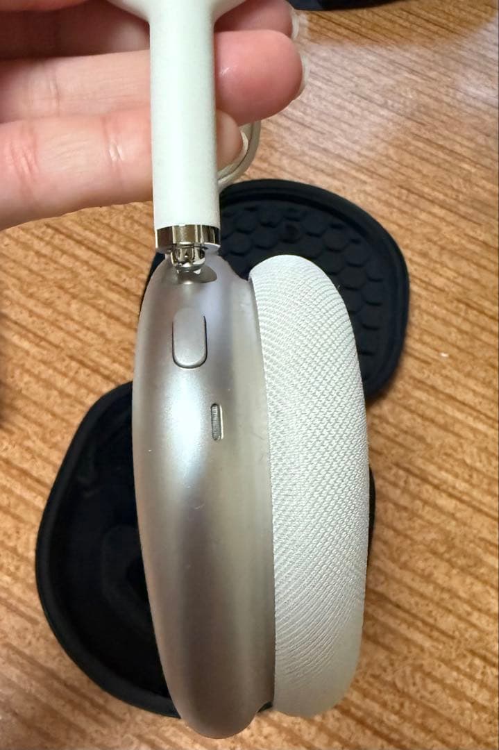 コ*コ様 Apple AirPods Max スターライト第二世代