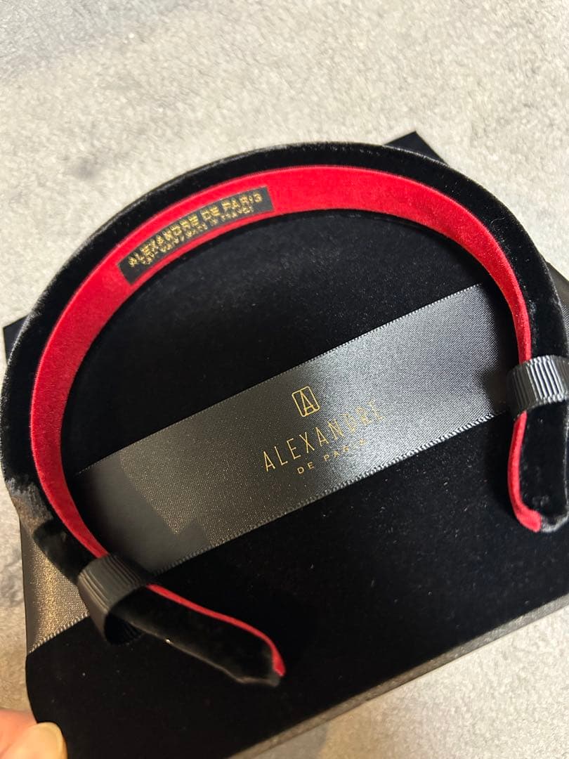 新品未使用ALEXANDRE DE PARIS カチューシャ 黒