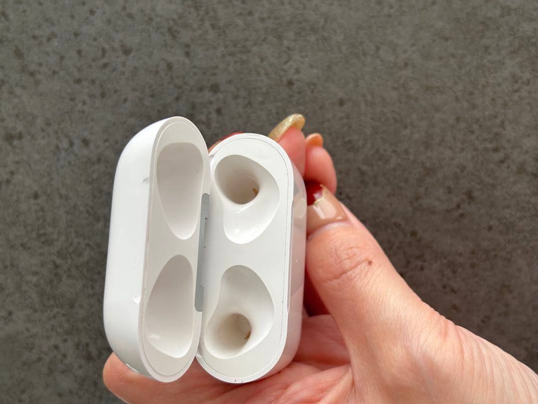 まーくさん専用★AirPods 本体 充電ケーブル付き ホワイト