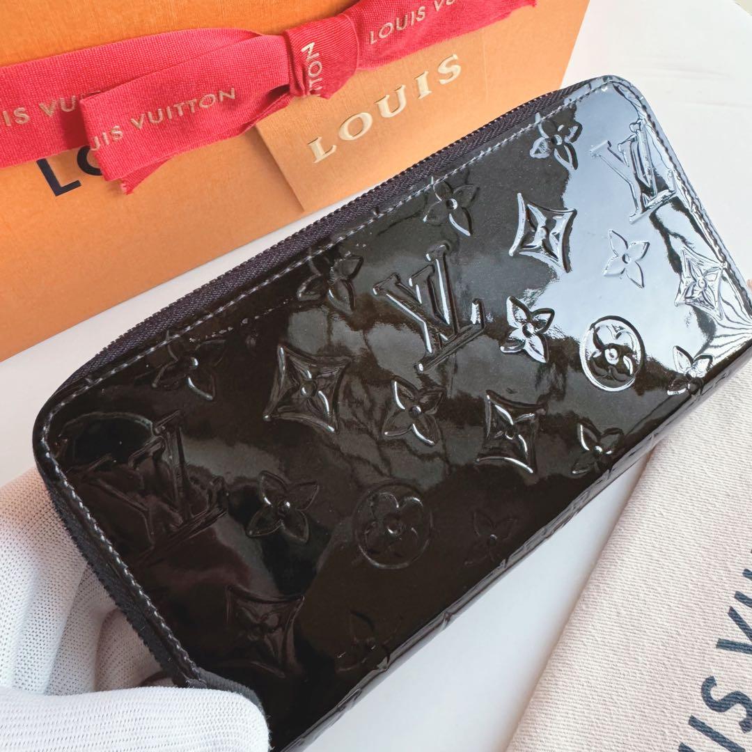 【未使用に近い】ルイヴィトン 長財布 ヴェルニ ジッピーウォレット 激レアカラー