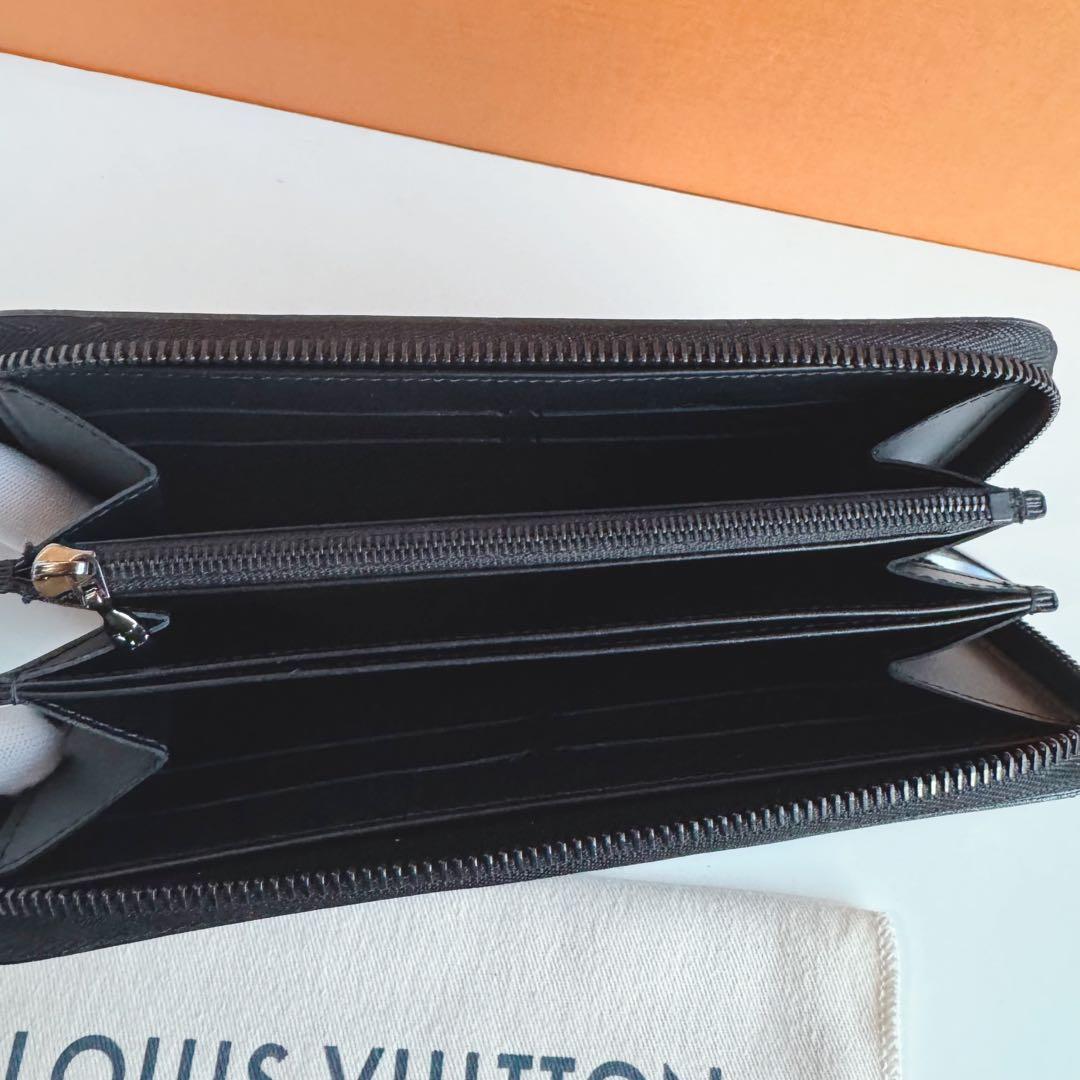 【未使用に近い】ルイヴィトン 長財布 ヴェルニ ジッピーウォレット 激レアカラー