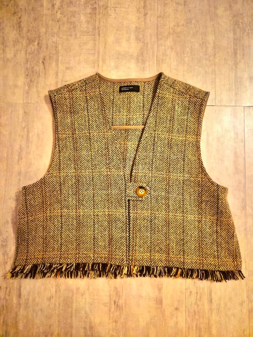 北欧の暮らしの道具店ヘリンボーン柄のウールのベスト フリンジ付き