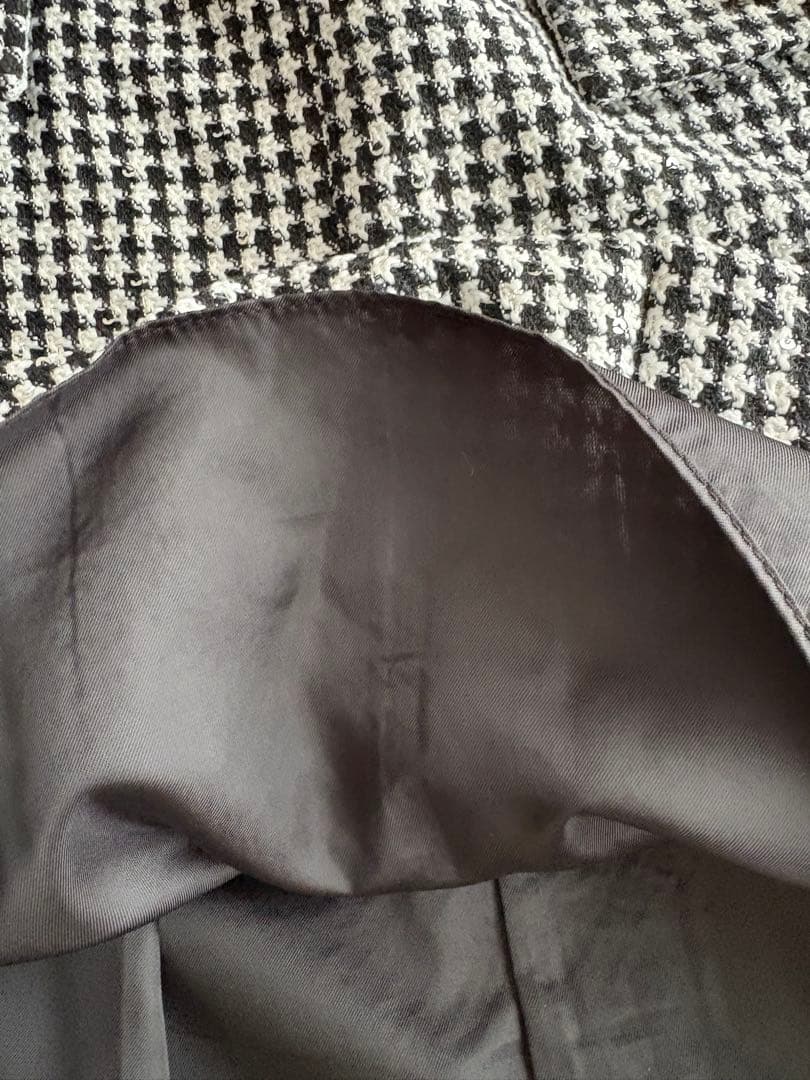 チェックミニスカート