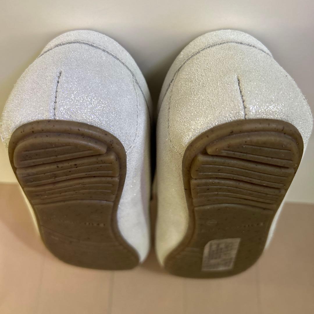 【お値下げ】 EMU モカシンシルバー 24㎝未使用