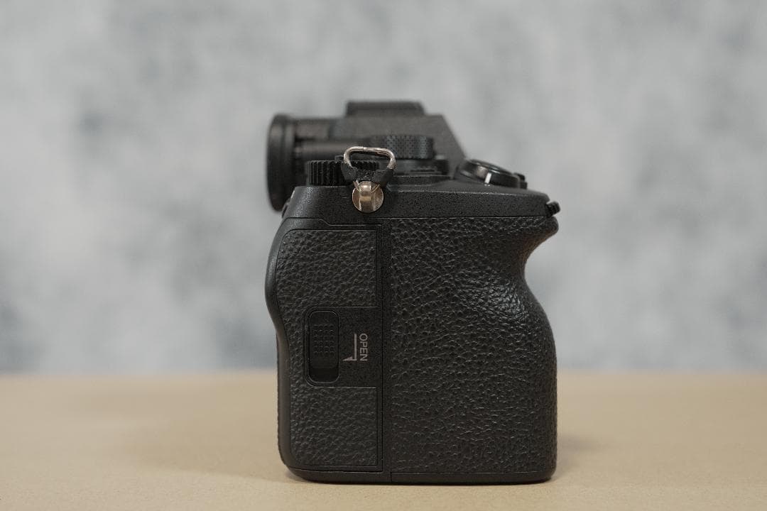 SONY α7 IV ILCE-7M4 ボディ 箱・付属品付き