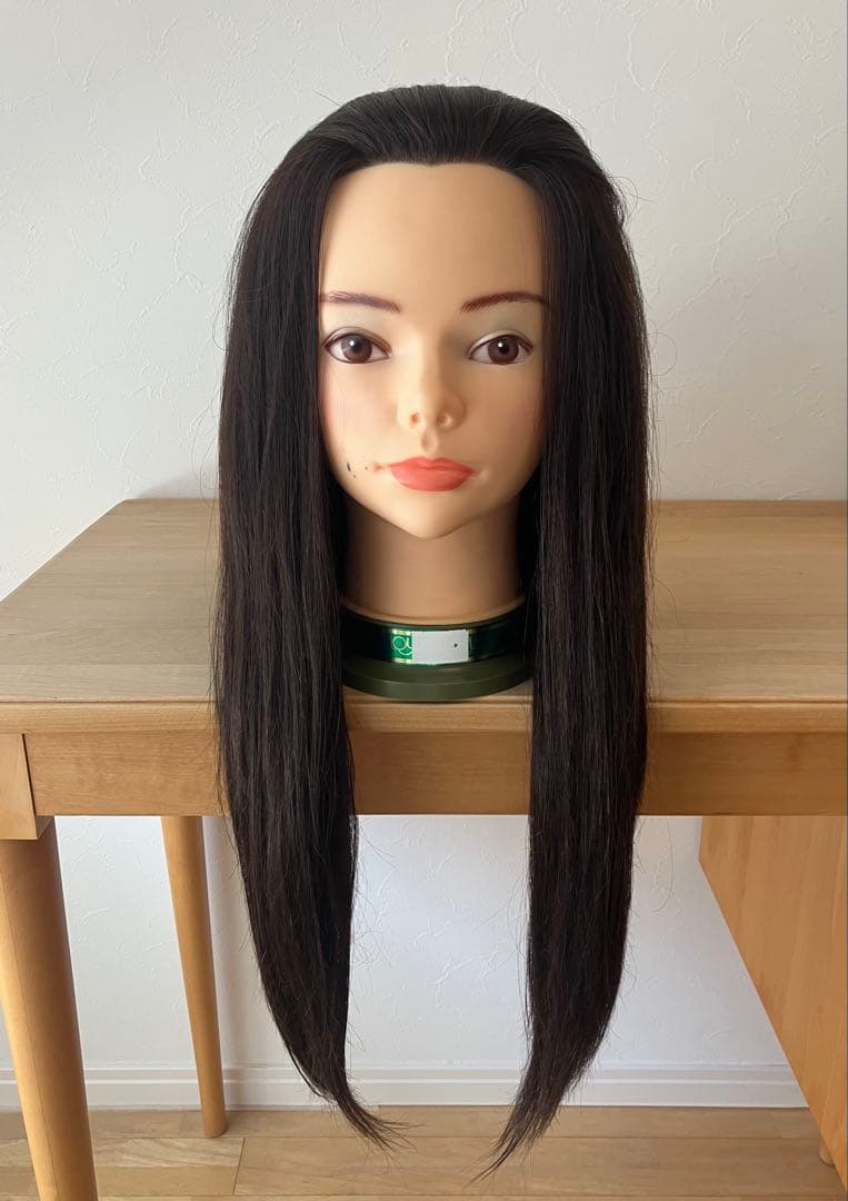 （株）ビューラックス　ロイヤルクイーン ウィッグ　美容師　ヘアアレンジ