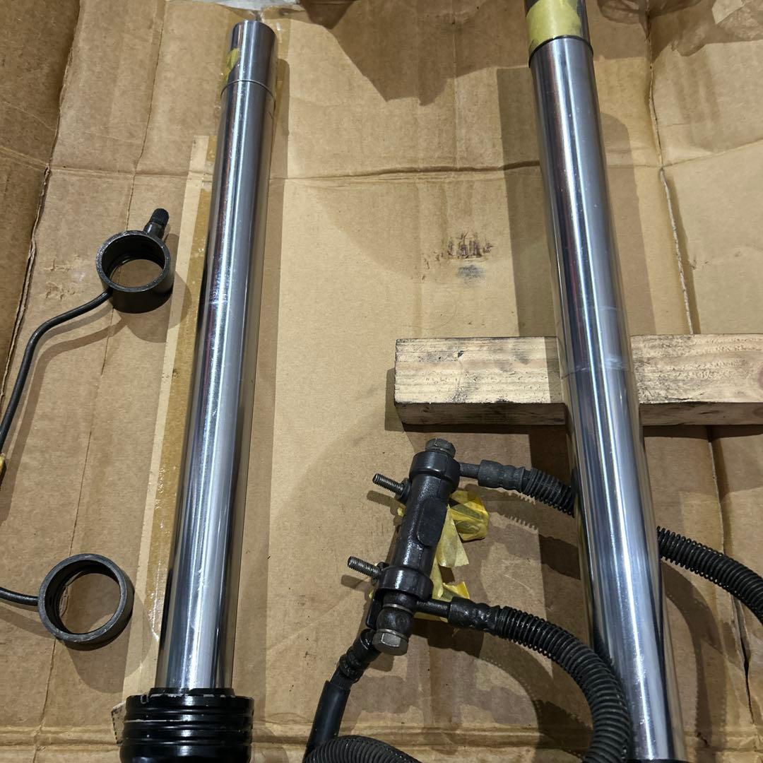 美品　GPZ400F GPZ550 フロントサスペンスション　フロントフォーク