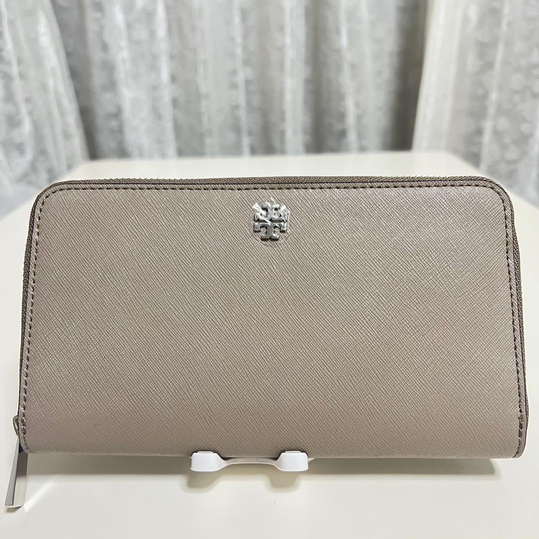 【未使用に近い】Tory Burch 長財布 ベージュ