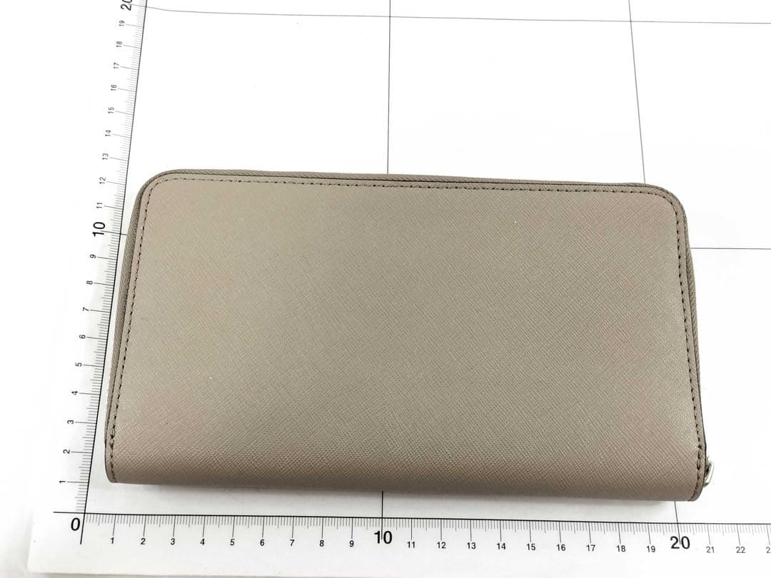 【未使用に近い】Tory Burch 長財布 ベージュ