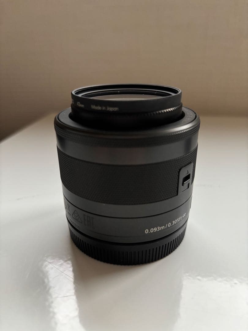 Canon EF-M 28mm f/3.5 IS STM マクロレンズ