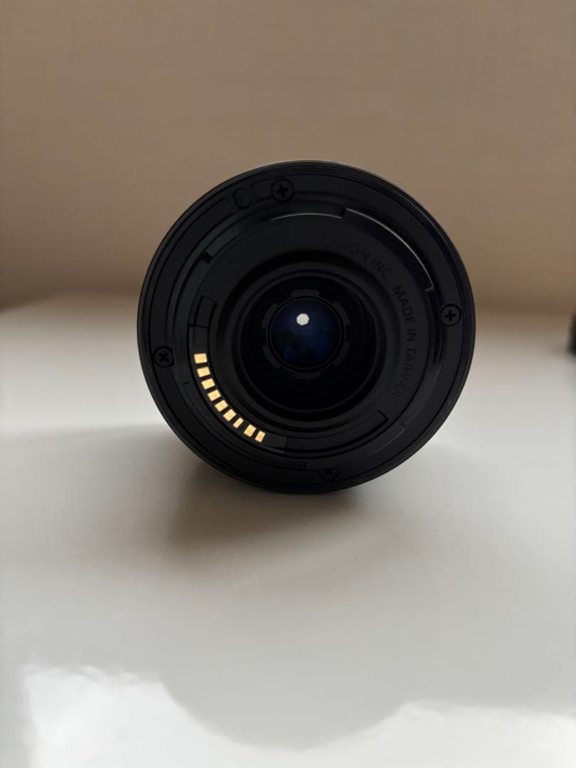 Canon EF-M 28mm f/3.5 IS STM マクロレンズ