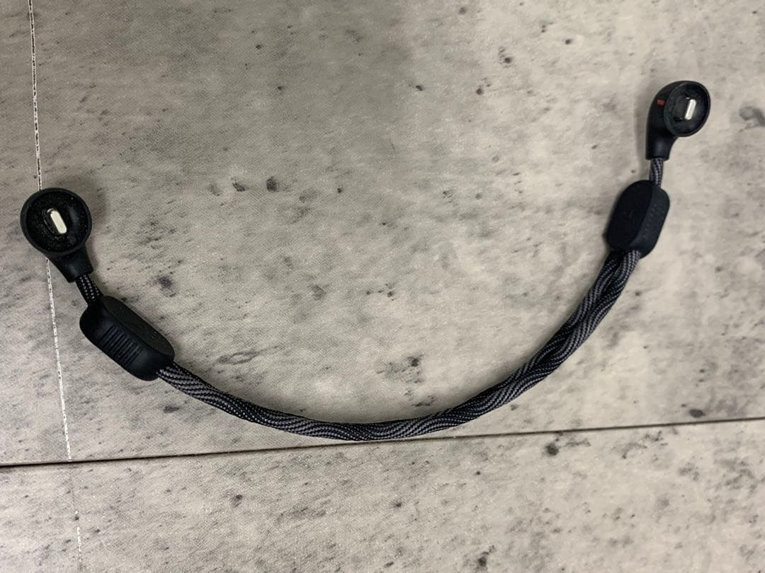 # soundcore AeroFit Pro ワイヤレスイヤホン