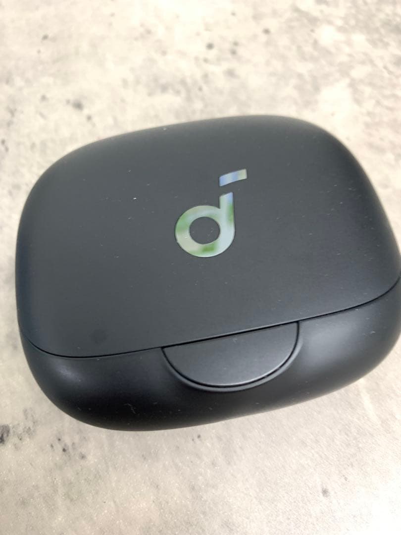 # soundcore AeroFit Pro ワイヤレスイヤホン