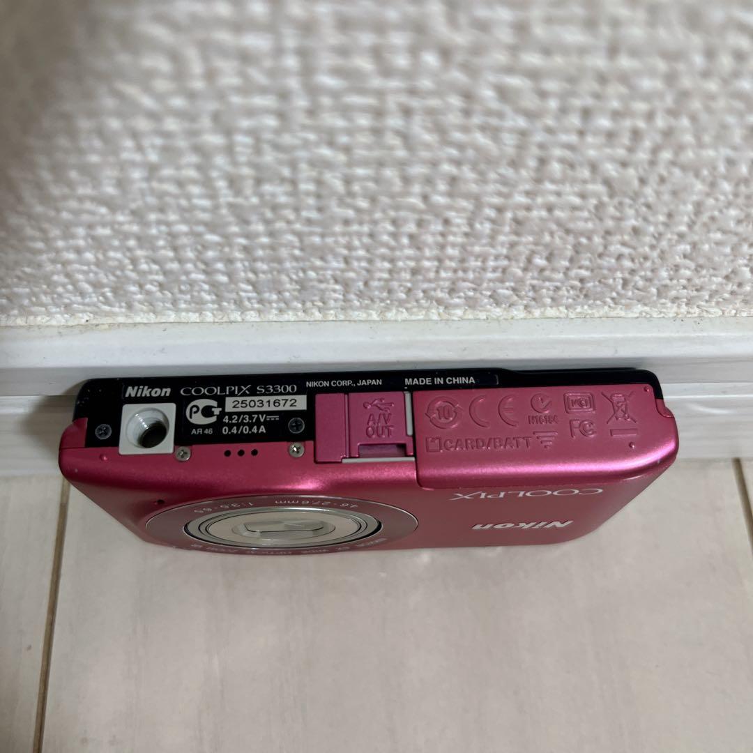 ニコン　Nikon COOLPIX S3300 ストロベリーピンク デジカメ
