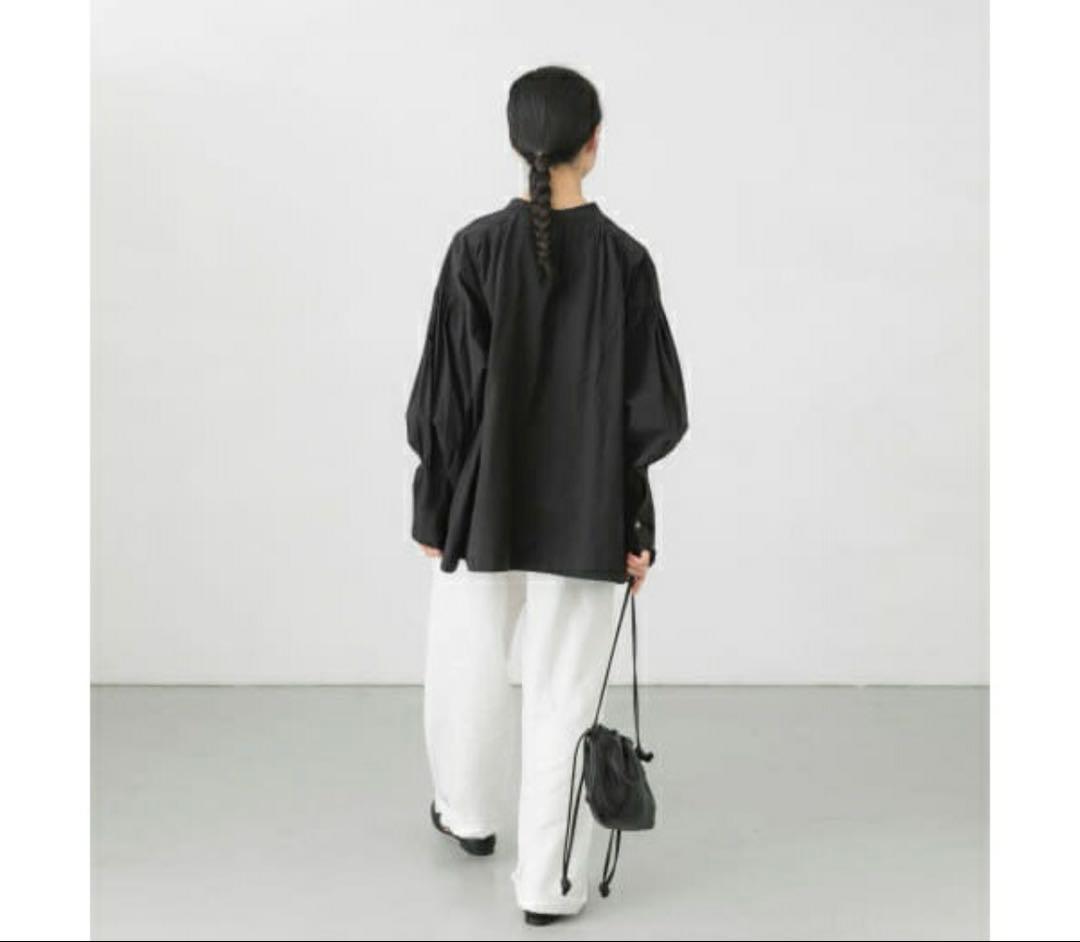 新品タグ付　かぐれ　コットンスモッキングブラウス　黒　完売