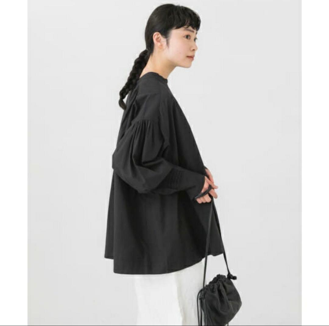 新品タグ付　かぐれ　コットンスモッキングブラウス　黒　完売