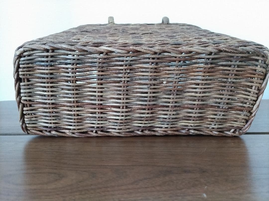 青森　宮本工芸　あけびカゴバッグ