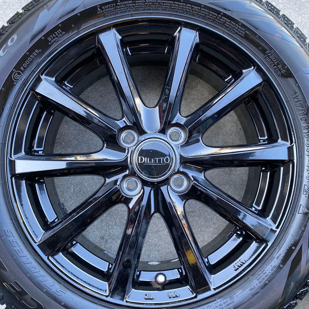 中古溝ありピレリスタッドレスセット175/65R15アクア、フィット　デミオ