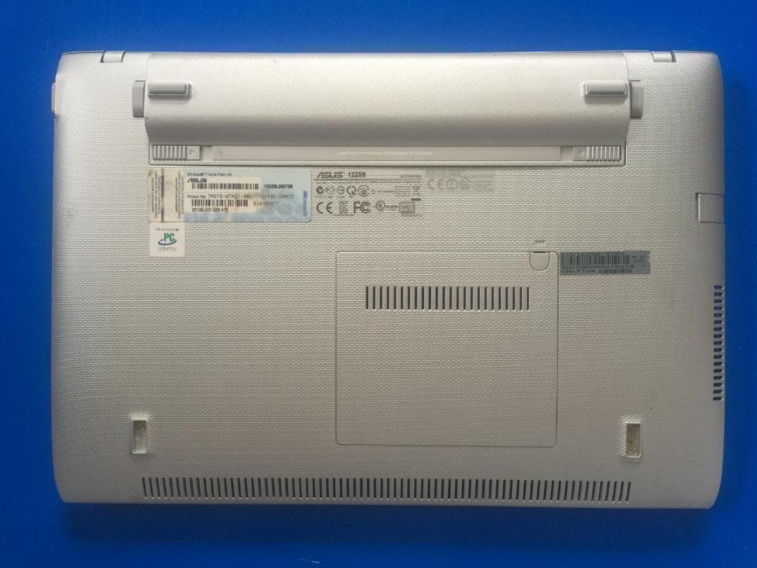 ASUS Eee PC 1215B 12.1型薄型・コンパクト ノートパソコン