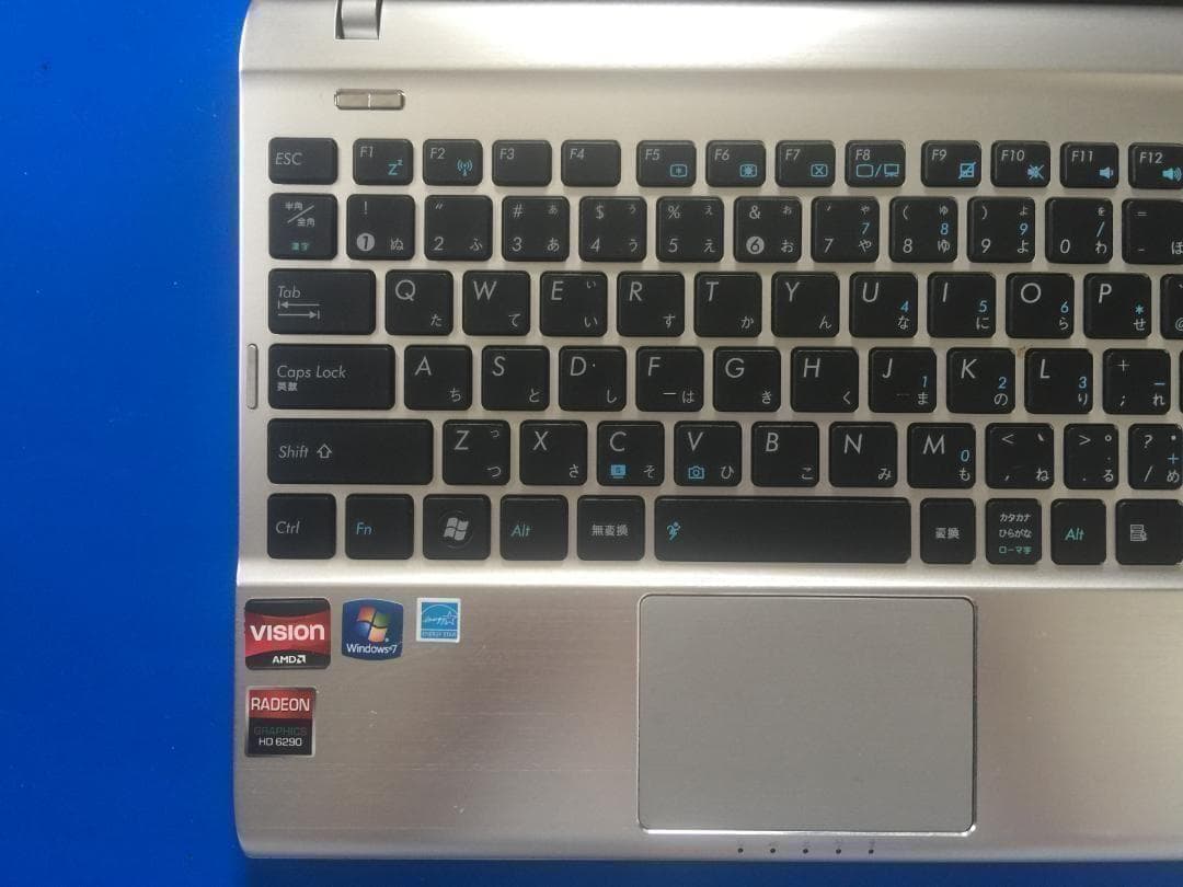 ASUS Eee PC 1215B 12.1型薄型・コンパクト ノートパソコン