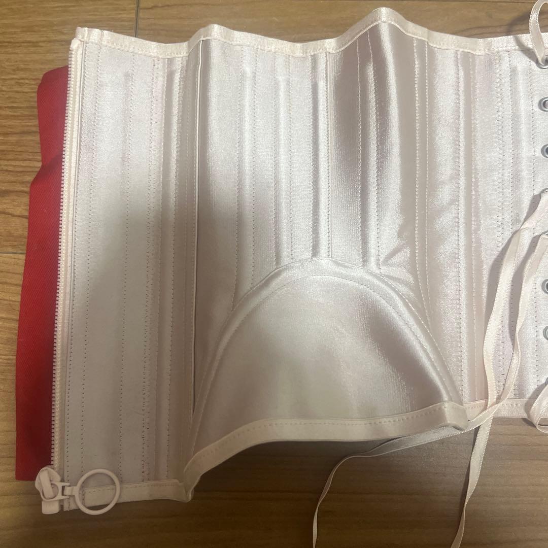 元鈴木さん　コルセット