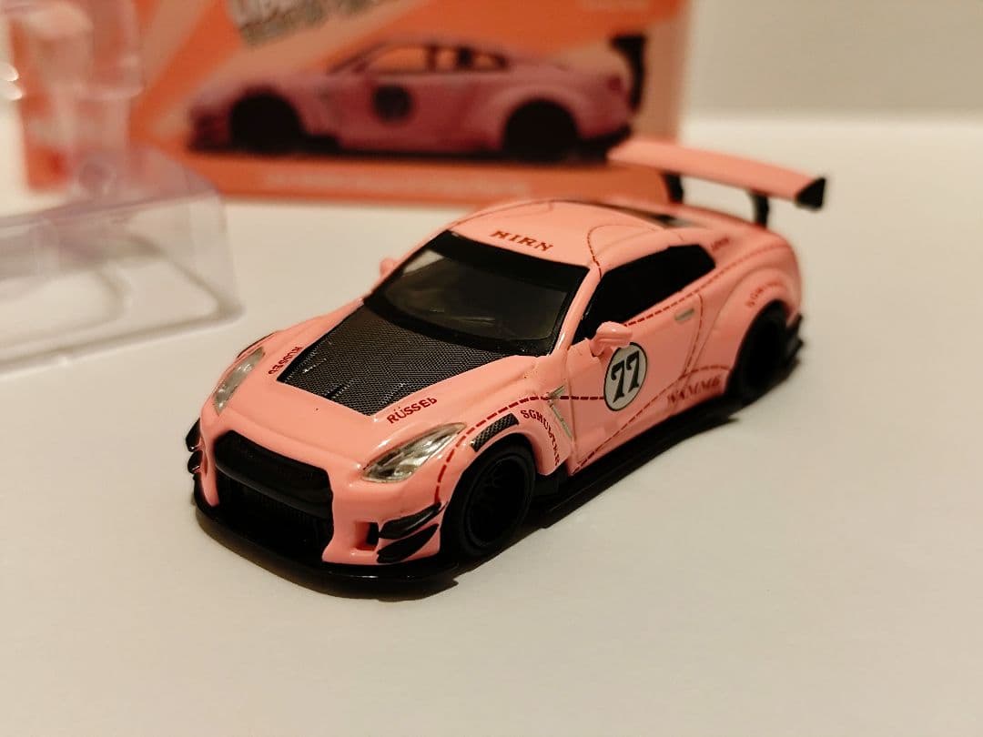 Minigt 1/64 LB★WORKS GT-R Pink Pig RHD