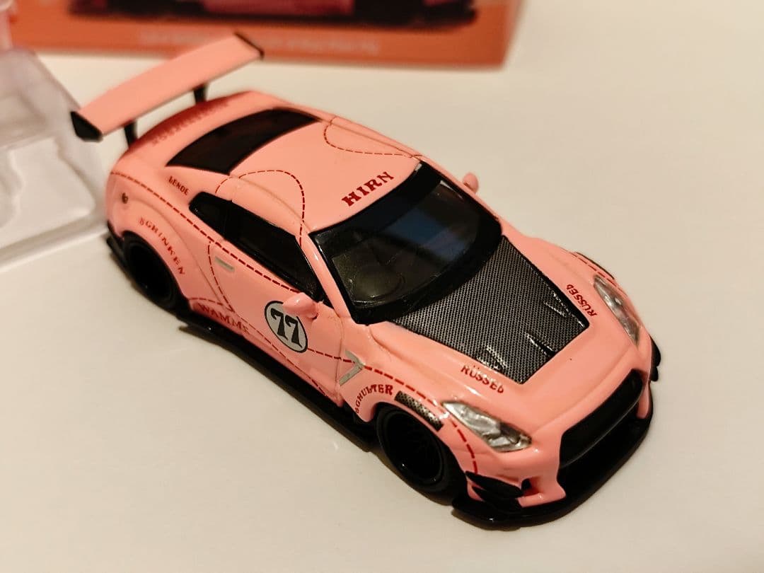 Minigt 1/64 LB★WORKS GT-R Pink Pig RHD