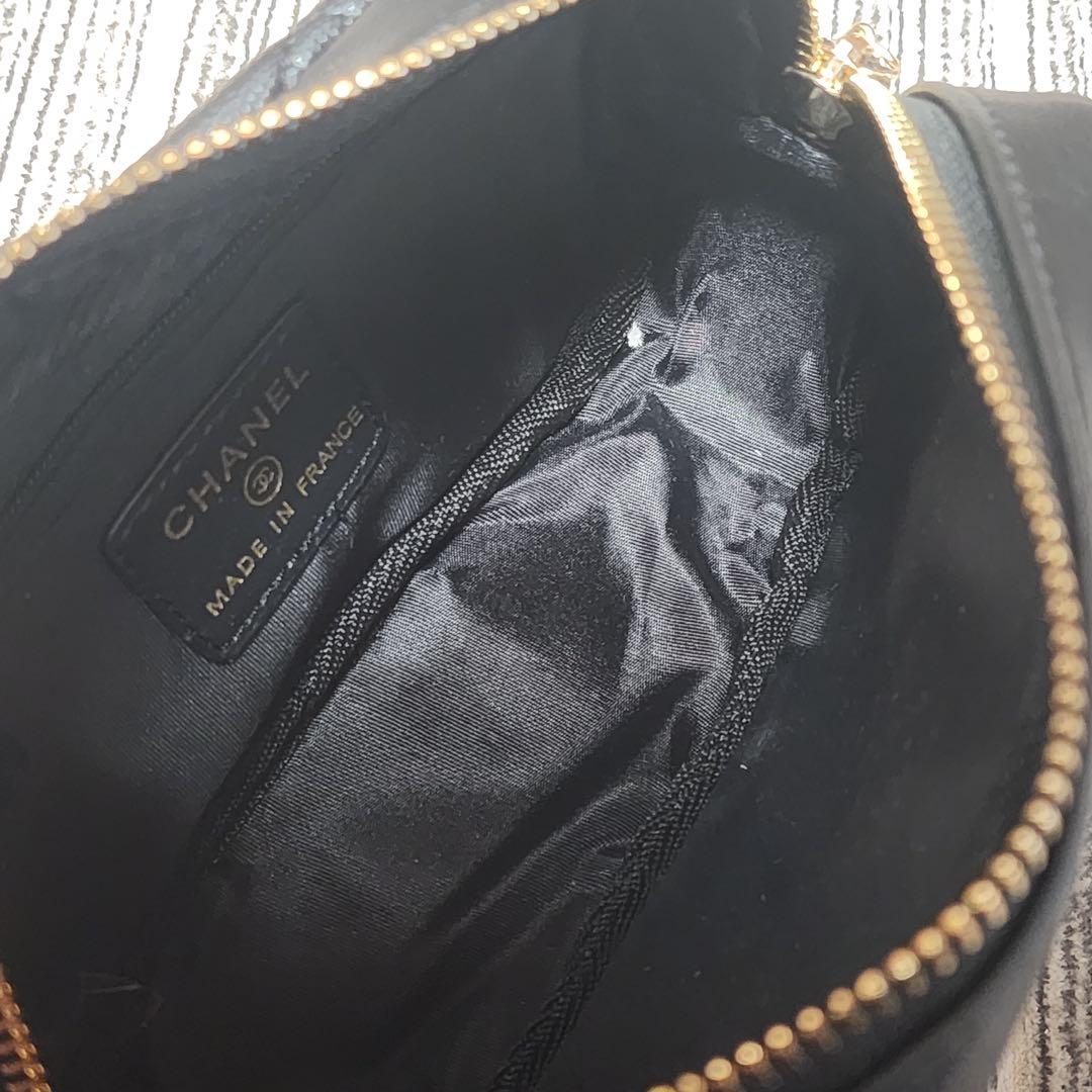 シャネル　ショルダーバッグ　ポーチ　チェーン　ノベルティ