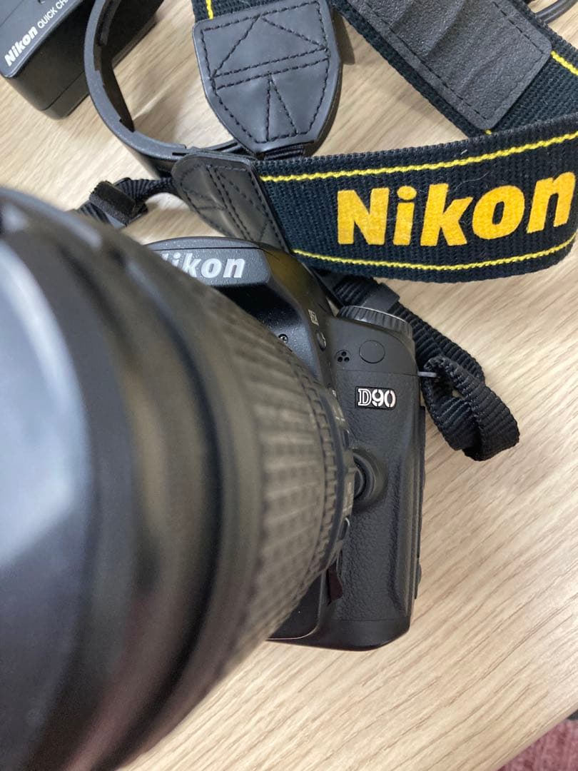 Nikon D90 デジタル一眼レフカメラ 望遠レンズ付き