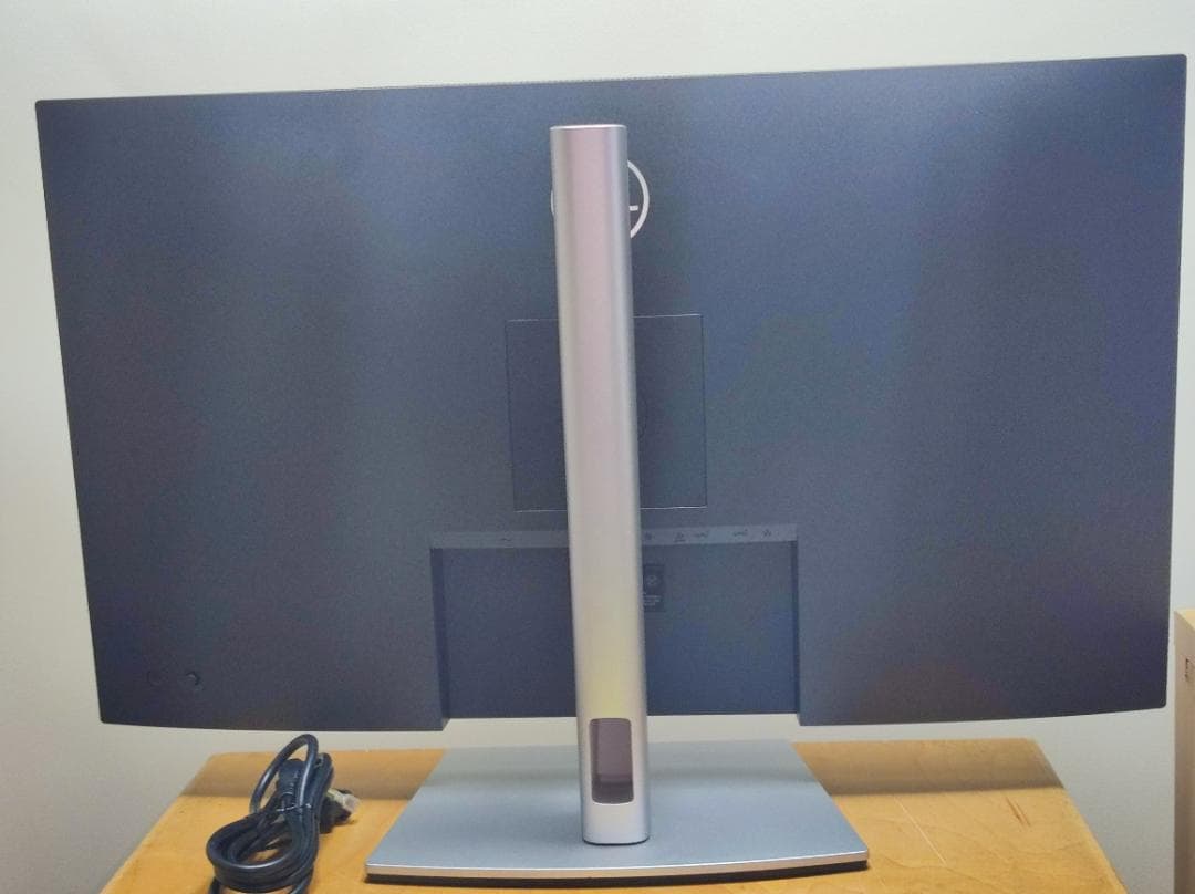 ★4K 31.5インチ モニター★DELL P3222QE★USB-C 034