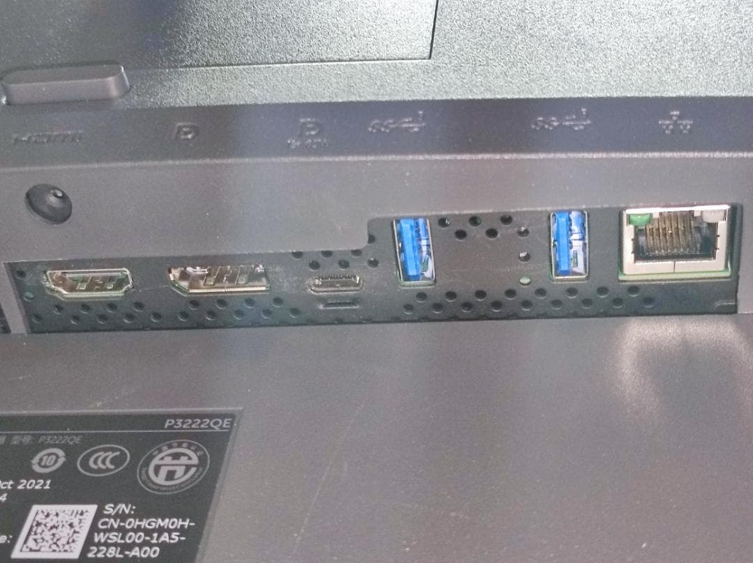 ★4K 31.5インチ モニター★DELL P3222QE★USB-C 034