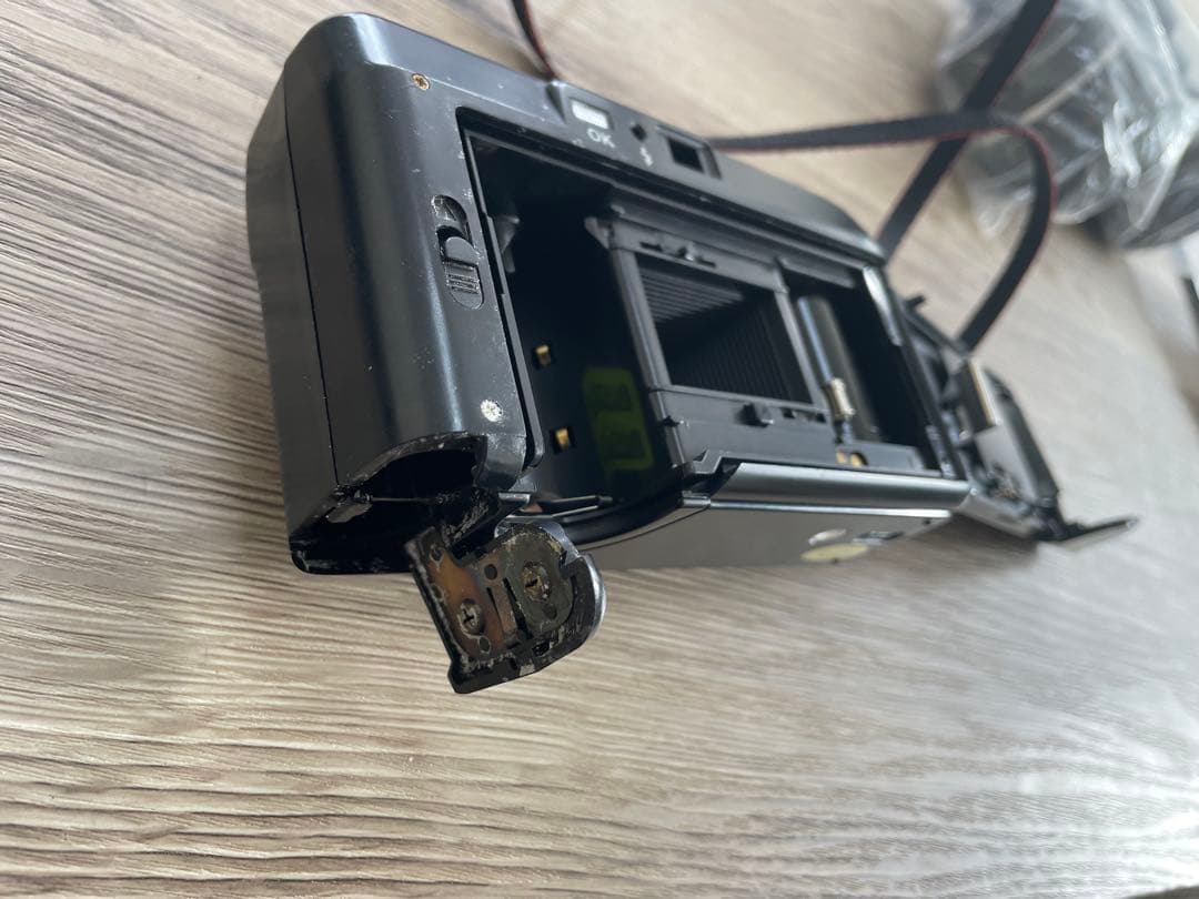 カメラ3台　レンズ？3つ　ジャンク　まとめ売り